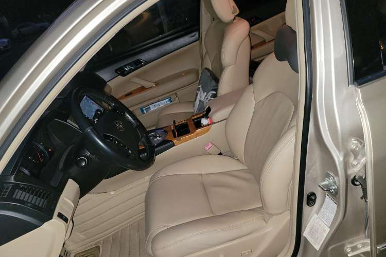 Used Toyota Reiz 2006 2.5V Left Front Seat