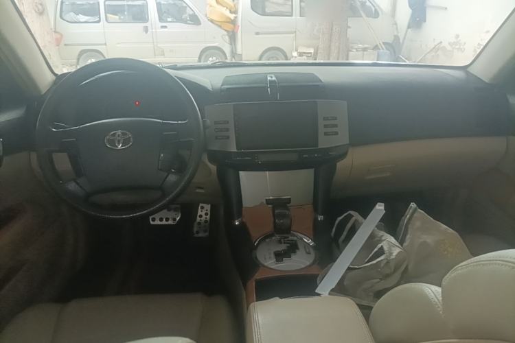 Used Toyota Reiz 2006 2.5S Special Edition Center Console