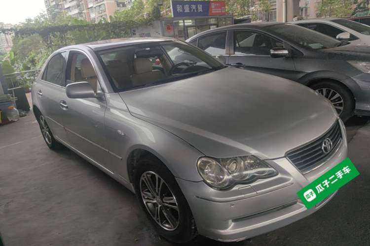 Used Toyota Reiz 2006 2.5V Front Right 45 Deg