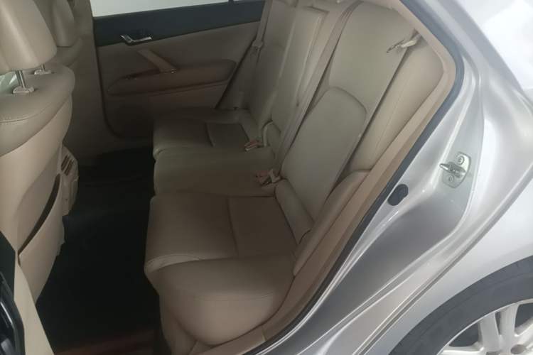Used Toyota Reiz 2006 2.5S Special Edition Left Rear Seat