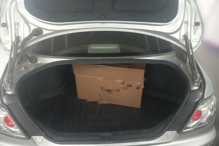 Used Toyota Reiz 2006 2.5S Special Edition Trunk
