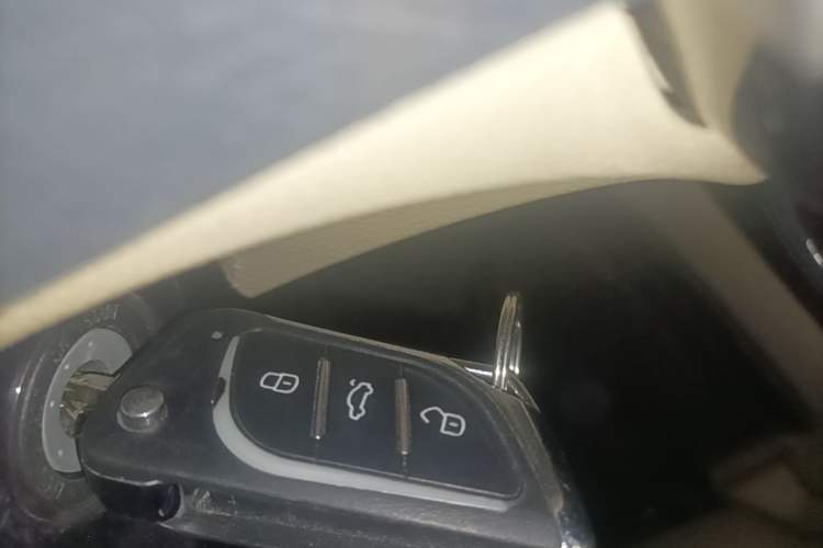 Used Toyota Reiz 2006 2.5S Special Edition Vehicle Key