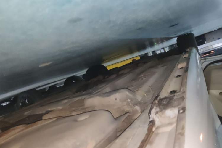 Used Toyota Reiz 2006 2.5V Chassis Rear Left
