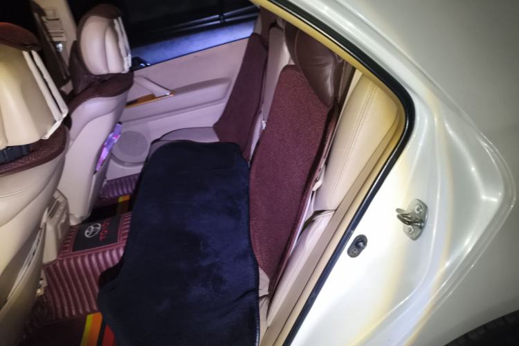 Used Toyota Reiz 2006 2.5S Left Rear Seat