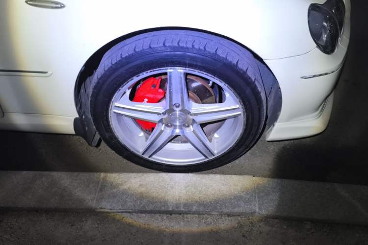 Used Toyota Reiz 2006 2.5S Right Front Wheel Hub