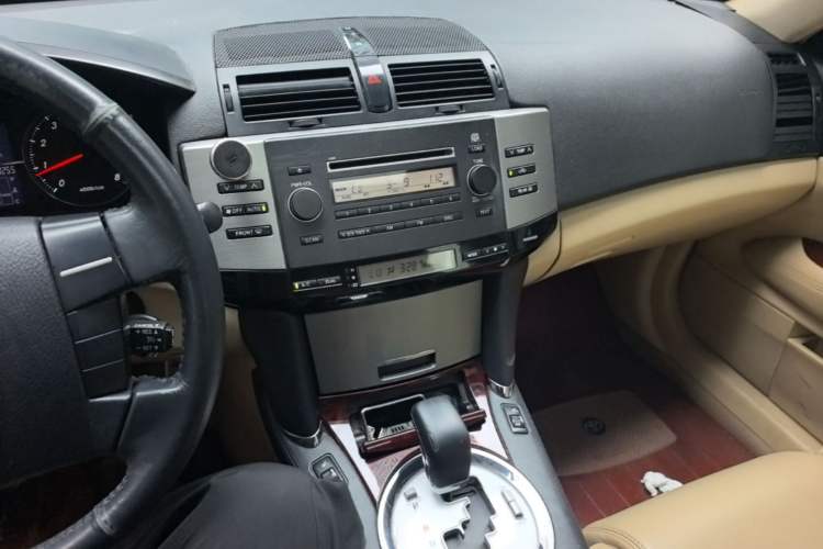 Used Toyota Reiz 2007 2.5S Leather Sunroof Version Audio And AC Panel