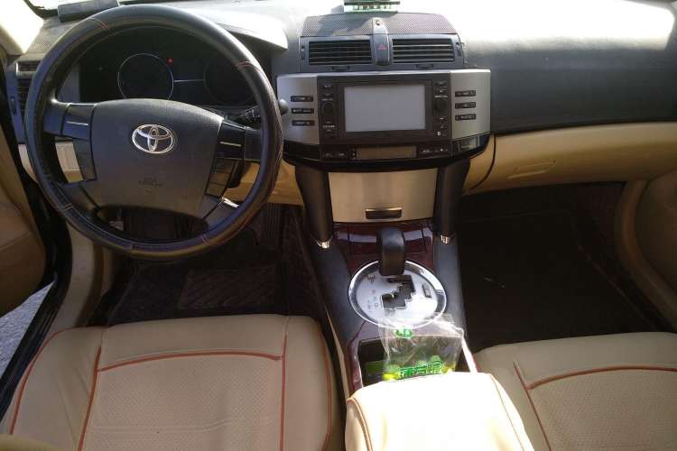 Used Toyota Reiz 2007 2.5S Center Console