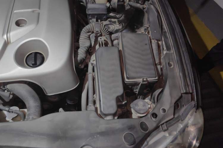 Used Toyota Reiz 2007 2.5V Super Sport Edition Engine Bay Left