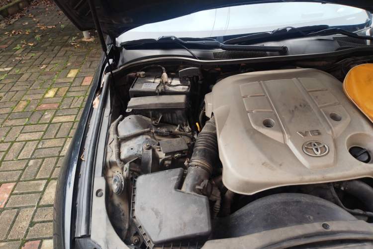 Used Toyota Reiz 2007 2.5S Leather Sunroof Version Engine Bay Right