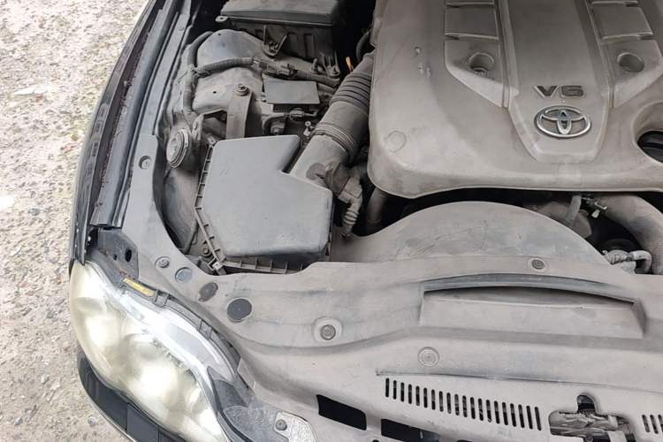 Used Toyota Reiz 2007 2.5S Leather Sunroof Version Engine Bay Right