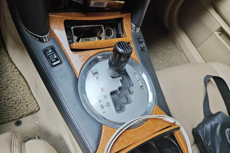 Used Toyota Reiz 2007 2.5S Leather Sunroof Version Gear Lever