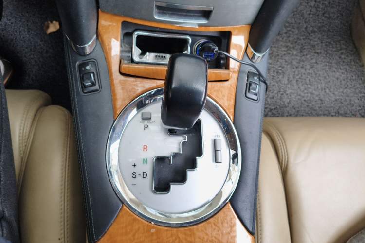 Used Toyota Reiz 2007 2.5S Leather Sunroof Version Gear Lever