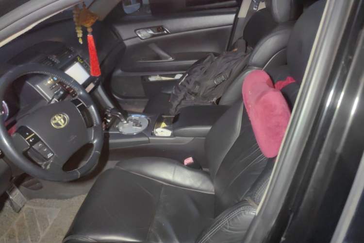 Used Toyota Reiz 2007 2.5V Super Sport Edition Left Front Seat