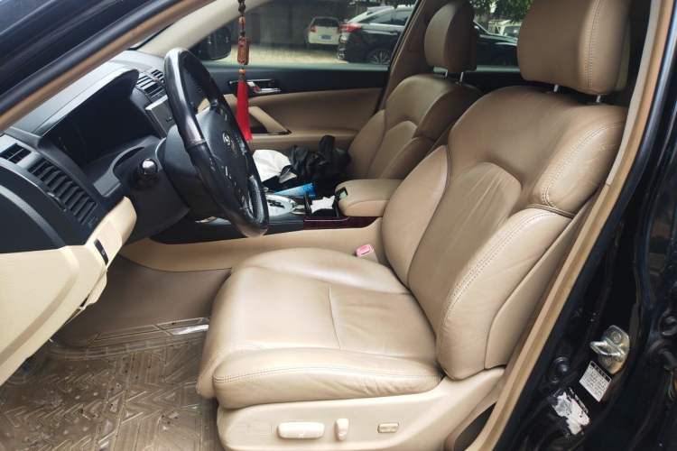 Used Toyota Reiz 2007 2.5S Leather Sunroof Version Left Front Seat
