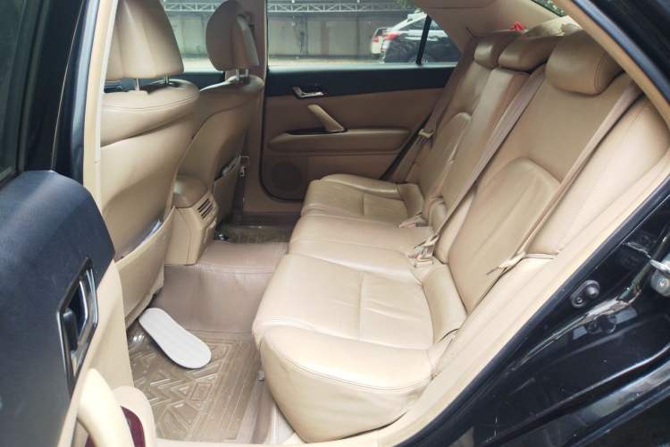 Used Toyota Reiz 2007 2.5S Leather Sunroof Version Left Rear Seat