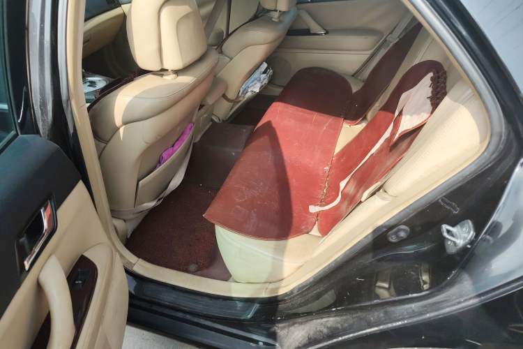 Used Toyota Reiz 2007 2.5S Leather Sunroof Version Left Rear Seat