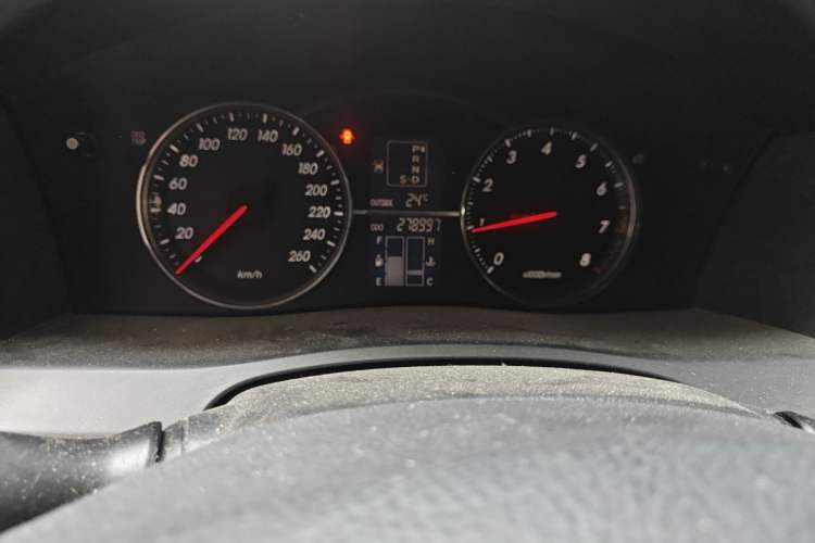 Used Toyota Reiz 2007 2.5S Leather Sunroof Version Odometer Close Up