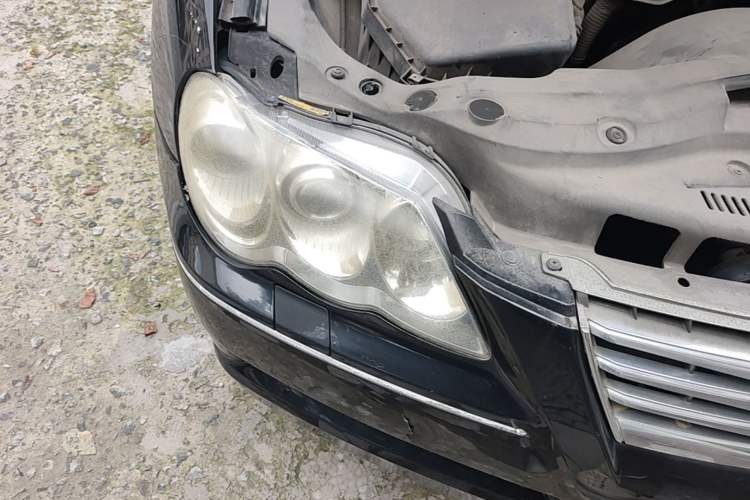 Used Toyota Reiz 2007 2.5S Leather Sunroof Version Right Front Headlight