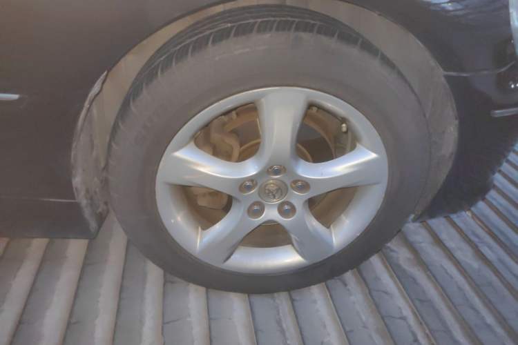 Used Toyota Reiz 2007 2.5V Super Sport Edition Right Front Wheel Hub