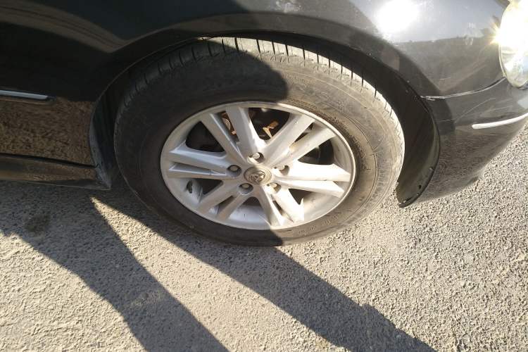 Used Toyota Reiz 2007 2.5S Right Front Wheel Hub