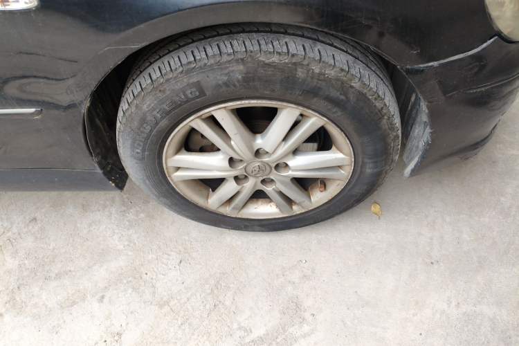 Used Toyota Reiz 2007 2.5S Leather Sunroof Version Right Front Wheel Hub