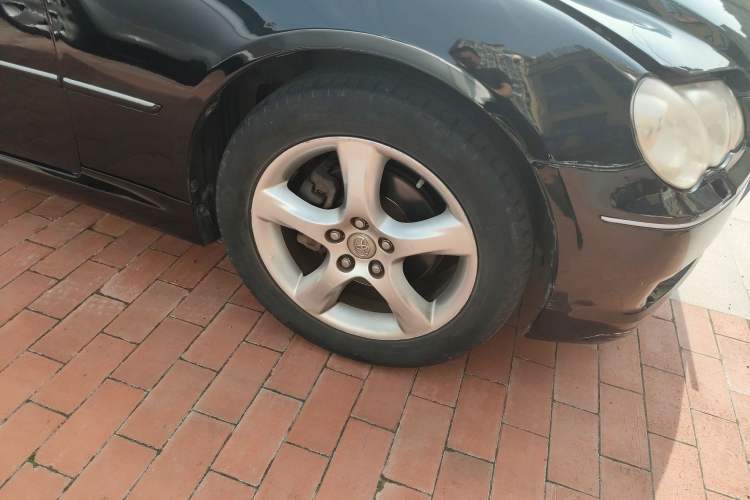 Used Toyota Reiz 2007 2.5S Leather Sunroof Version Right Front Wheel Hub
