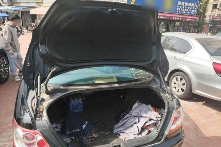 Used Toyota Reiz 2007 2.5S Leather Sunroof Version Trunk