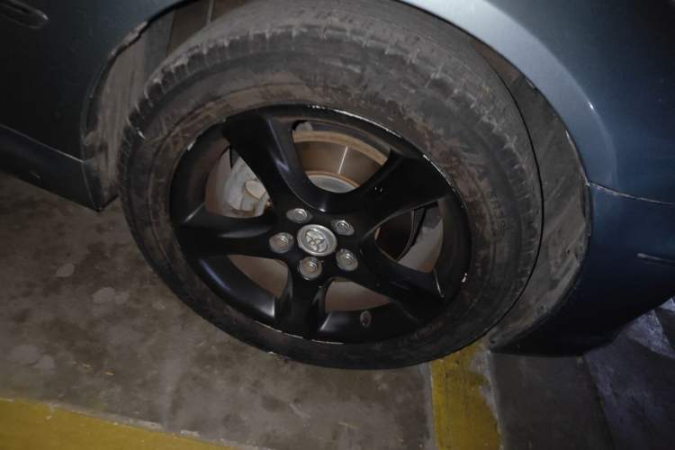 Used Toyota Reiz 2007 2.5S Leather Sunroof Version Right Front Wheel Hub