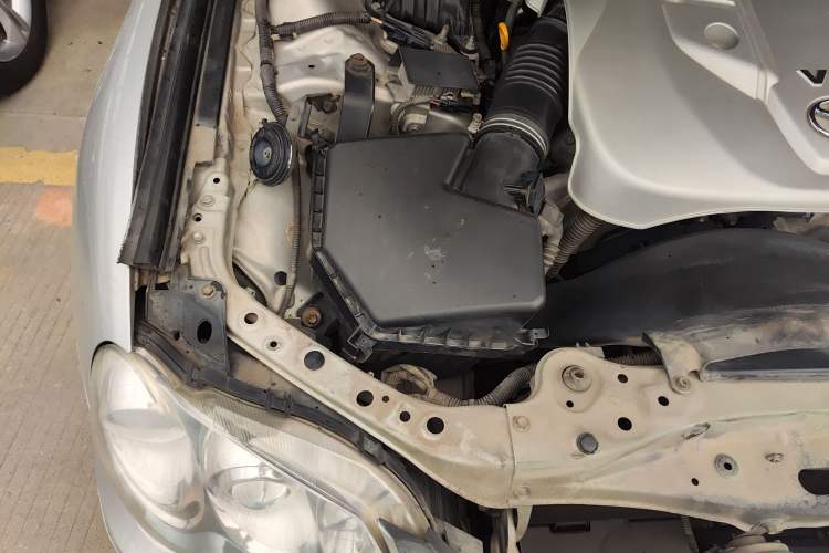 Used Toyota Reiz 2007 2.5S Leather Sunroof Version Engine Bay Right