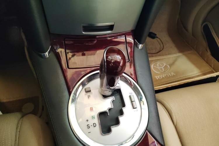 Used Toyota Reiz 2007 2.5S Gear Lever