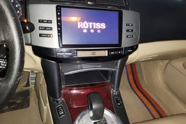 Used Toyota Reiz 2007 2.5S Leather Sunroof Version Audio And AC Panel