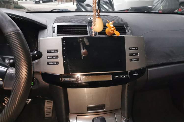 Used Toyota Reiz 2007 2.5V Super Sport Edition Audio And AC Panel
