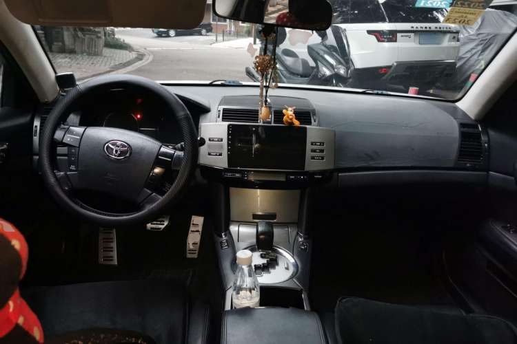 Used Toyota Reiz 2007 2.5V Super Sport Edition Center Console