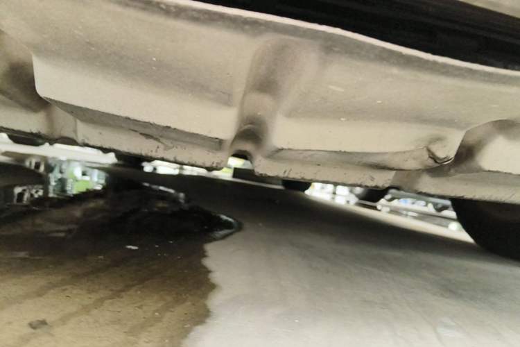 Used Toyota Reiz 2007 2.5S with Sunroof Chassis Front