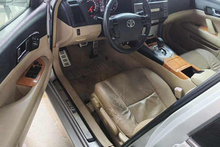 Used Toyota Reiz 2007 2.5S with Sunroof Driver Seat