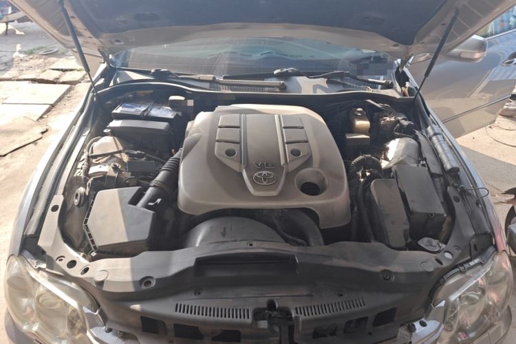 Used Toyota Reiz 2007 3.0V Super Sport Edition Engine Bay
