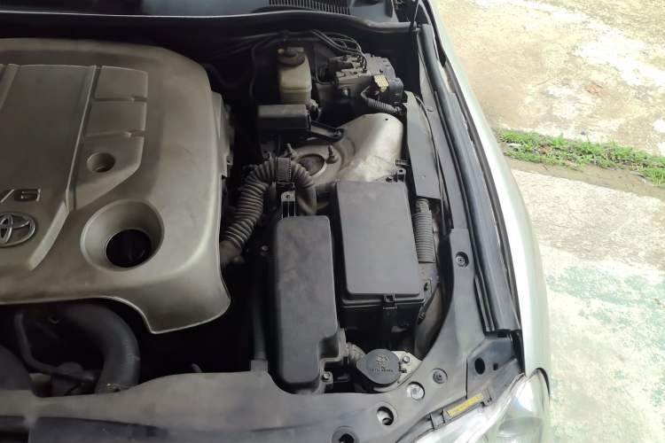 Used Toyota Reiz 2007 2.5S with Sunroof Engine Bay Left