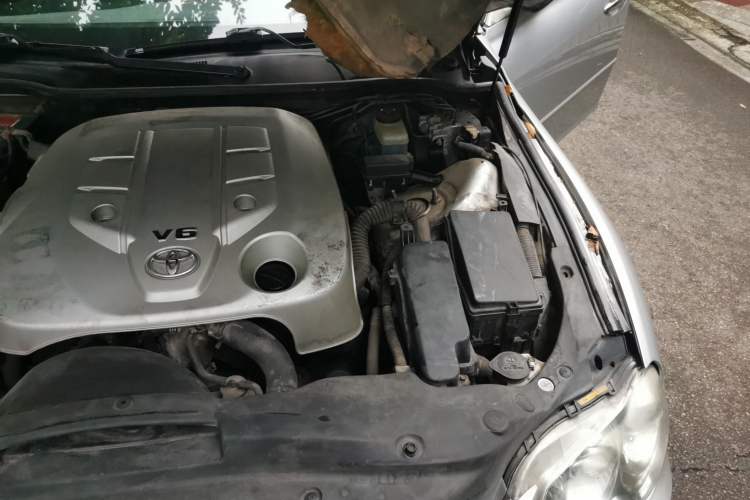 Used Toyota Reiz 2007 2.5V Super Sport Edition Engine Bay Left