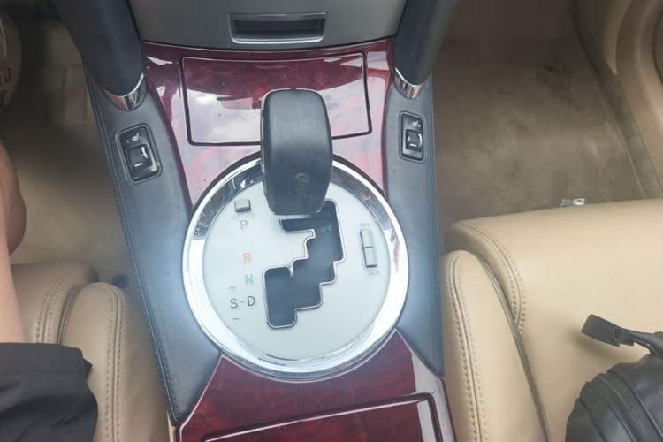 Used Toyota Reiz 2007 2.5S Leather Sunroof Version Gear Lever