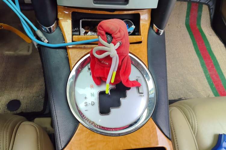 Used Toyota Reiz 2007 2.5S with Sunroof Gear Lever