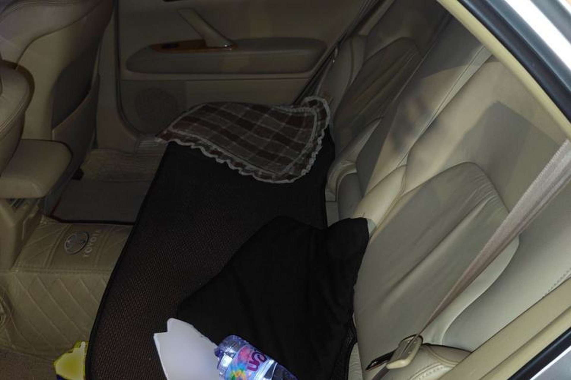 Used Toyota Reiz 2007 2.5S with Sunroof Left Rear Seat