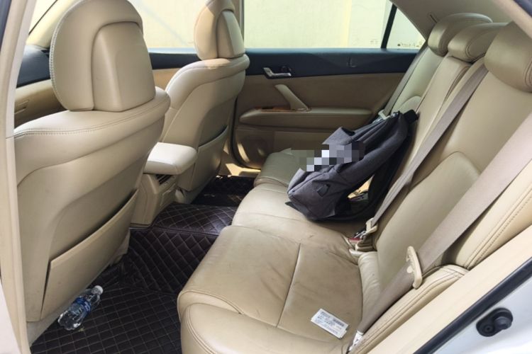 Used Toyota Reiz 2007 2.5S with Sunroof Left Rear Seat