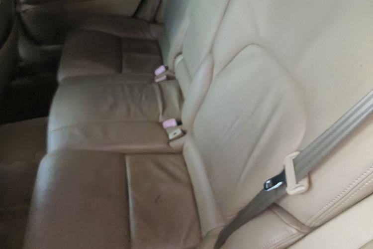 Used Toyota Reiz 2007 2.5S with Sunroof Left Rear Seat