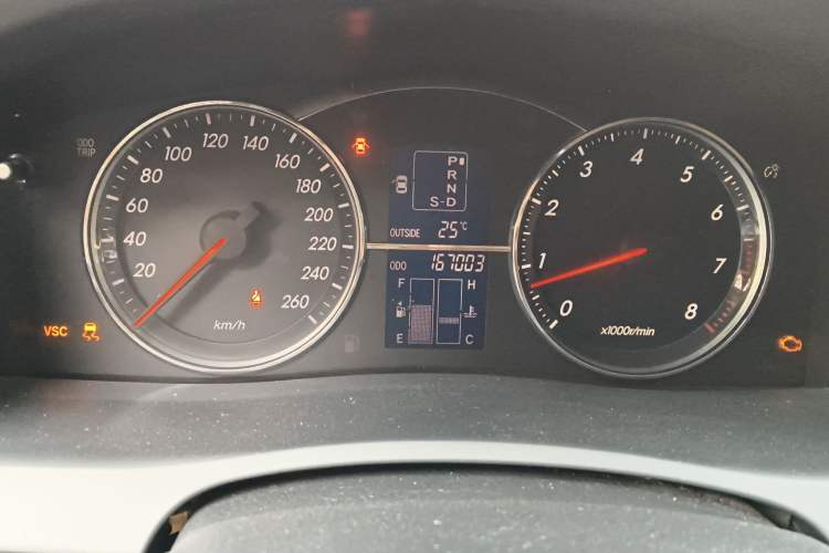 Used Toyota Reiz 2007 2.5S Leather Sunroof Version Odometer Close Up