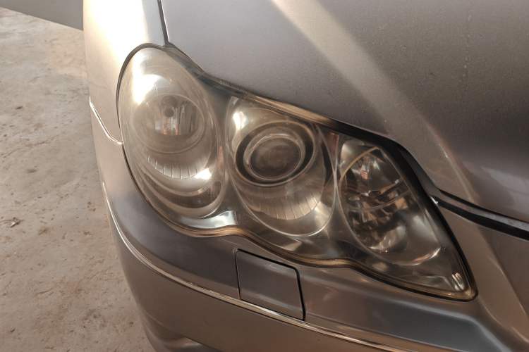Used Toyota Reiz 2007 3.0V Super Sport Edition Right Front Headlight
