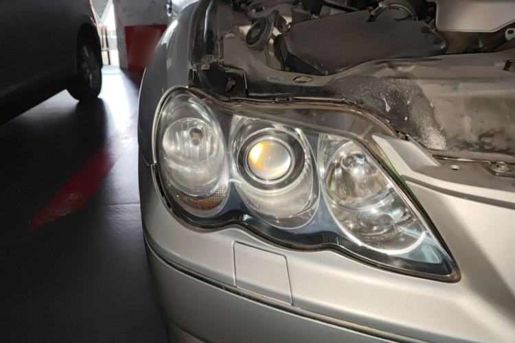 Used Toyota Reiz 2007 2.5S Leather Sunroof Version Right Front Headlight