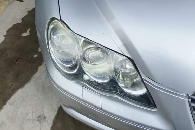 Used Toyota Reiz 2007 2.5S with Sunroof Right Front Headlight