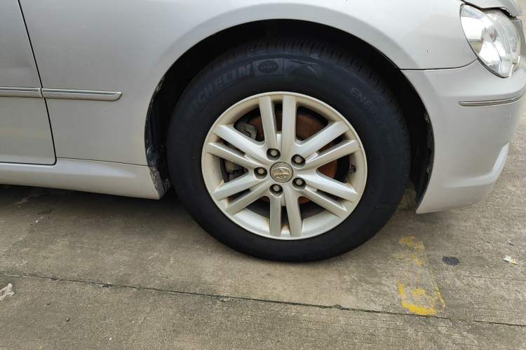 Used Toyota Reiz 2007 2.5S Leather Sunroof Version Right Front Wheel Hub