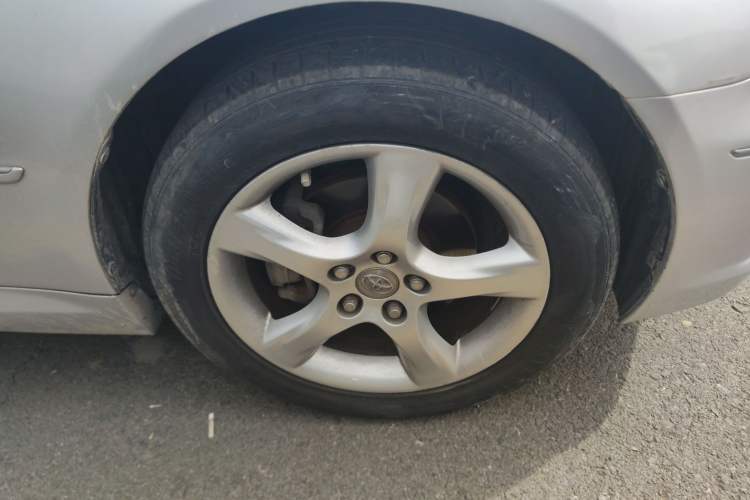 Used Toyota Reiz 2007 2.5V Super Sport Edition Right Front Wheel Hub
