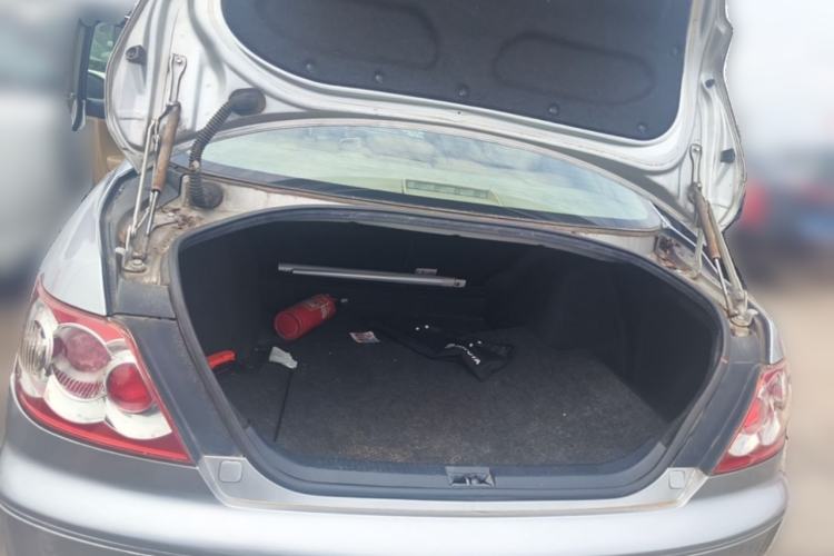 Used Toyota Reiz 2007 2.5S Leather Sunroof Version Trunk